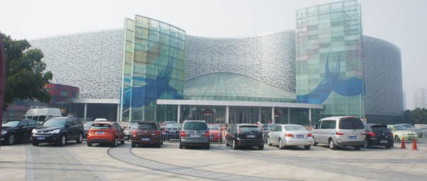 �U���X��